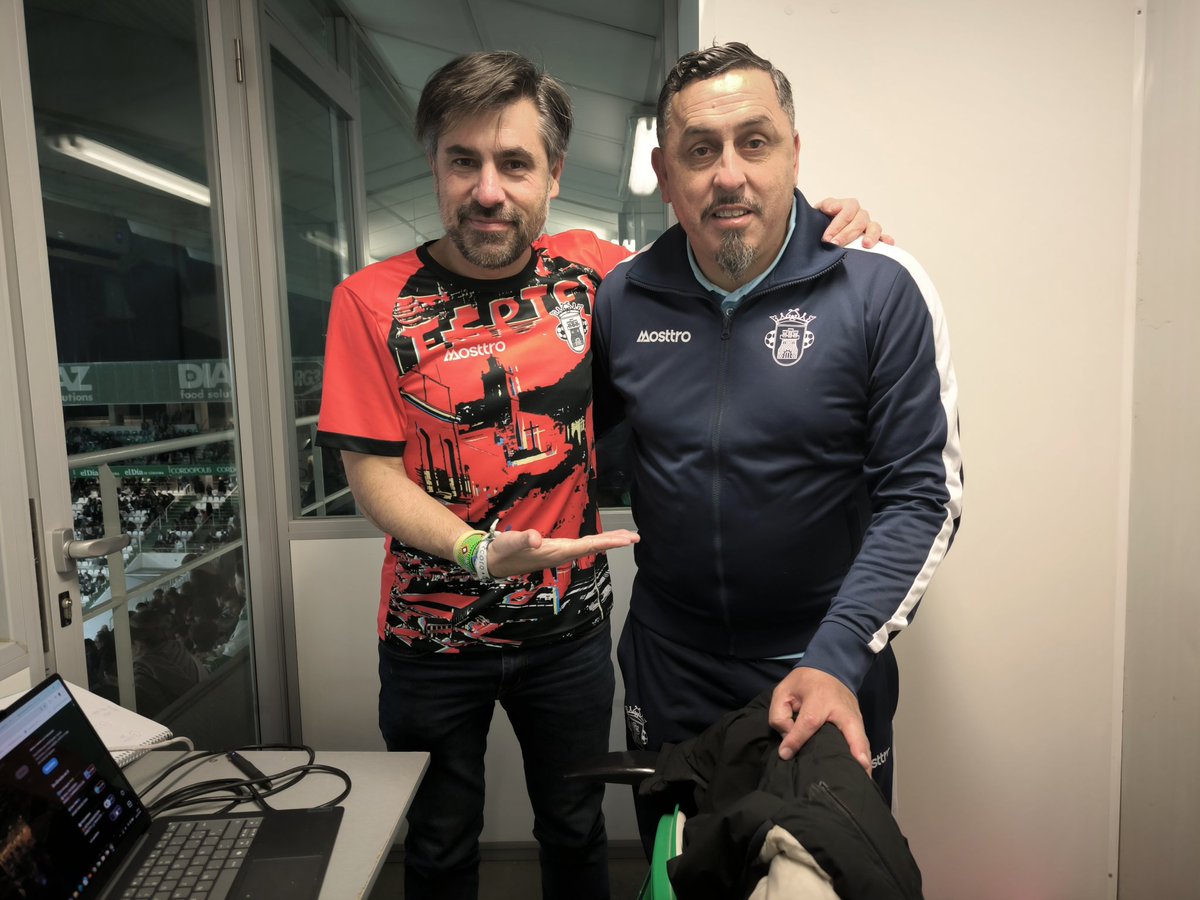 tonicruzgon's tweet image. El gran @ArielMontenegr me ha traído una camiseta de su @At_espiel y con ella puesta contaré lo de hoy 💪