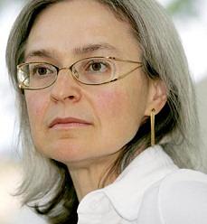 AlbertoLetizia2's tweet image. A Mosca ignoti vandali hanno danneggiato la targa in memoria di Anna Politkovskaja.
Come piccolo segno di riparazione provo a ricordarla con questo semplice post.