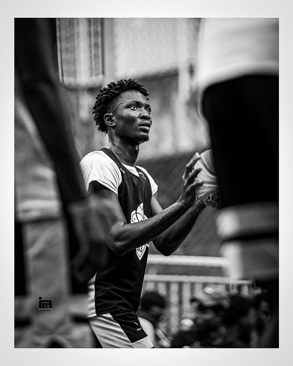 Eyebeekay_dipo's tweet photo. First time posting my sport photography on here, many more to come 😌🤏🏾

#sportphotography #photograghy #basketball https://t.co/DL11brJuEm