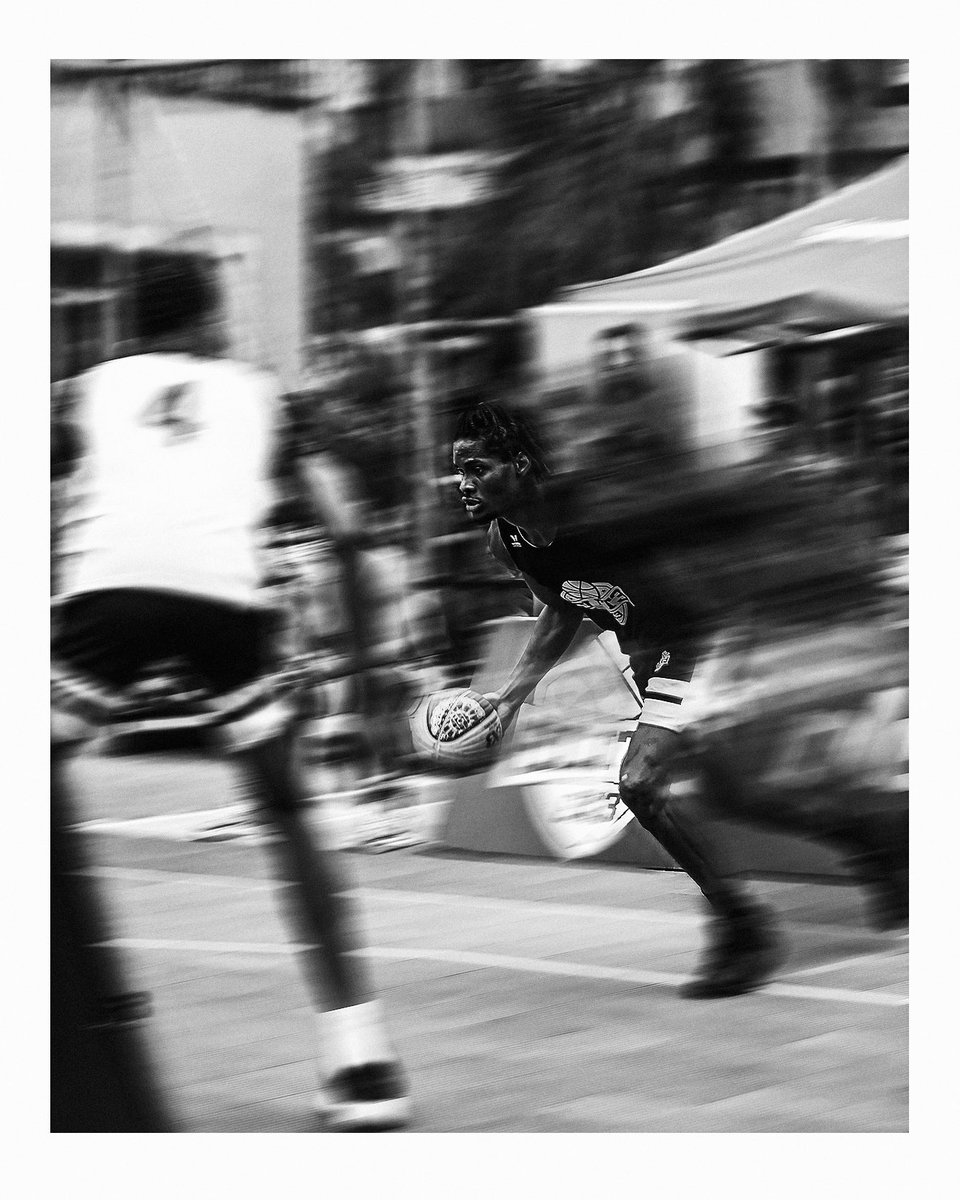 Eyebeekay_dipo's tweet photo. First time posting my sport photography on here, many more to come 😌🤏🏾

#sportphotography #photograghy #basketball https://t.co/DL11brJuEm