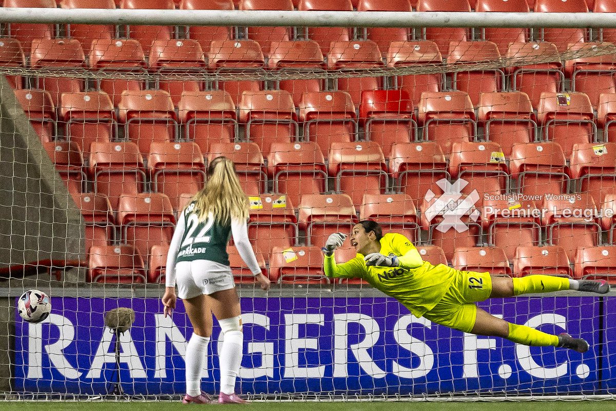 CollargeImages's tweet image. Back to @SWPL action where an early #Redcard for @KirstenReilly16 gave @HibernianWomen a mountain to climb at Broadwood against @RangersWFC. Goals at the end of the 1st half from @katiewilko10 and May Cruft were enough to give the home side all 3 points #SWPL #Football