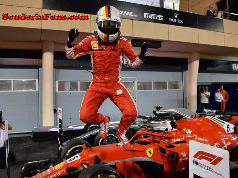 ScuderiaFansF1's tweet photo. #OnThisDay in 2018, Sebastian Vettel won the #BahrainGP 🇧🇭 for Ferrari after an amazing drive 😍 Re-live the emotional ending of the race 👉 https://t.co/YtfHdg4VyI ⬅️ 👀

#ScuderiaFans #ForzaFerrari #essereFerrari 🔴 #F1 #Seb5 #SV5 https://t.co/DlSydcpFkB