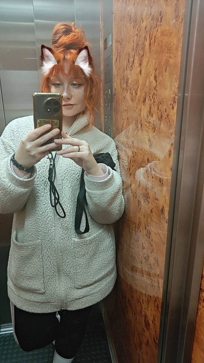 Only fans:
onlyfans.com/scarletdiamond…

Nuevo grupo Telegram:
t.me/FoxyScarlettMo…