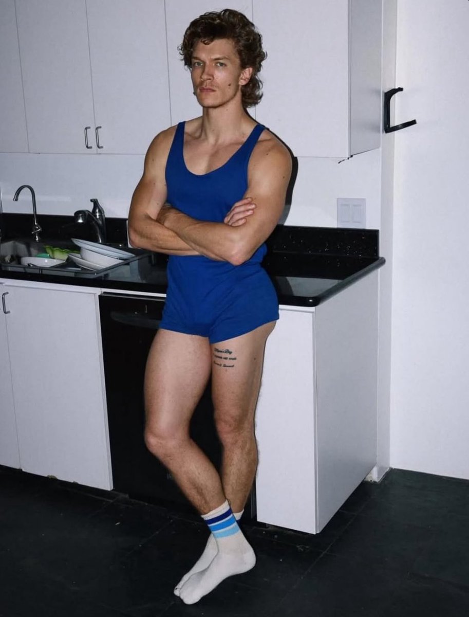 haliwriteswords's tweet image. patrick swayze’s son and keanu reeves’ son