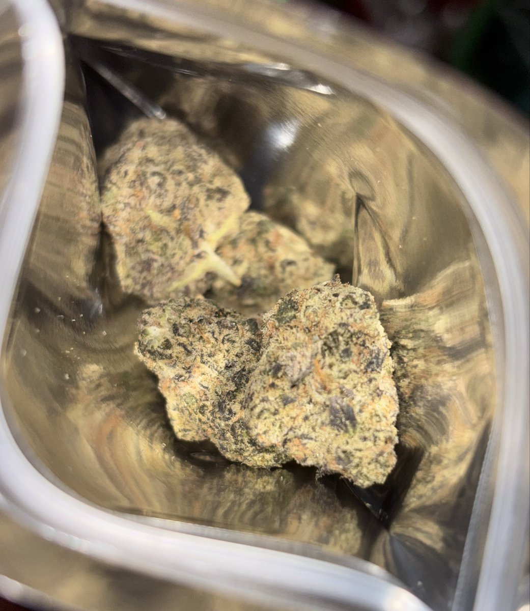 Cali plug 30 a bag 🔥⛽️flying through it! #dallas #plug 🍃💨