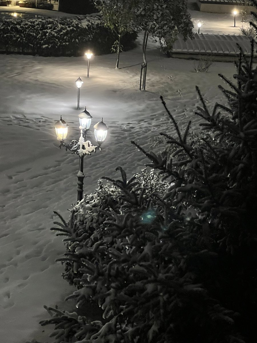 Nasıl bakarsan öyle görürsün 😌