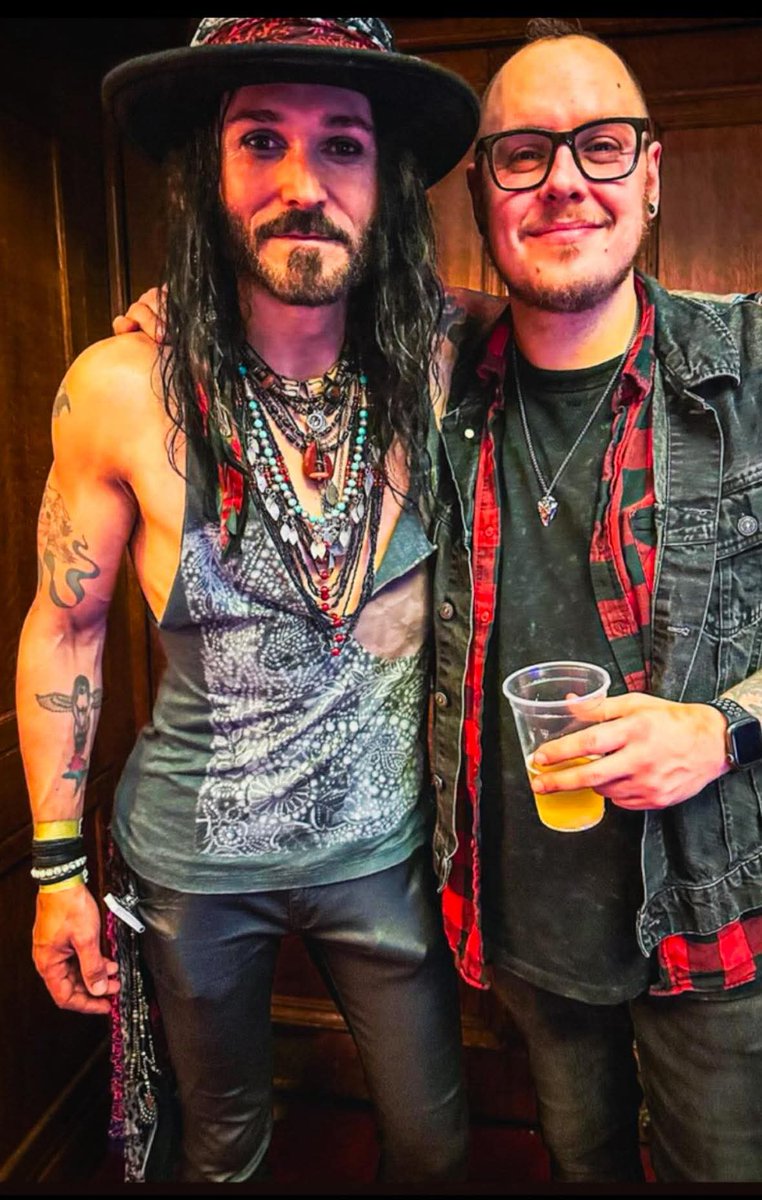 Troy Redfern tweet media