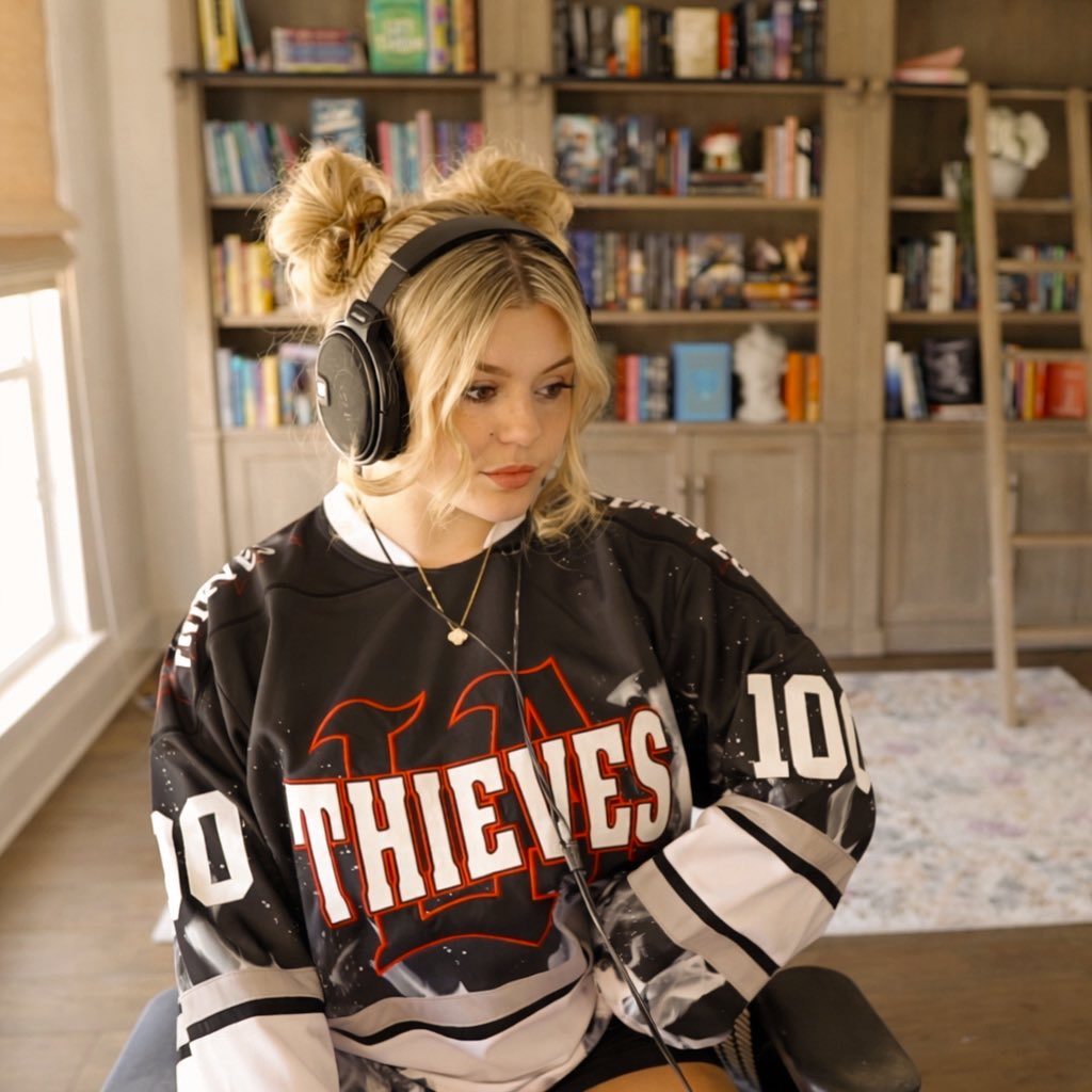 brookeab's tweet photo. BIG DAY TODAY!!!!
Minecraft -> LAT WATCH PARTY -> 100T VALO WATCH PARTY ‼️‼️‼️ repping my new LAT jersey come hang
https://t.co/f7mnMSAxb9 https://t.co/jnhlrXL1a9