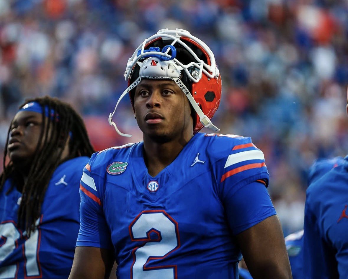 Florida transfer QB DJ Lagway has signed with Baylor.

The No. 4 ranked transfer portal QB committed to the Bears during his official visit as we reported on <a href="/SicEm365/">Baylor Bears on SicEm365</a> and now has officially signed. #SicEm 🐻