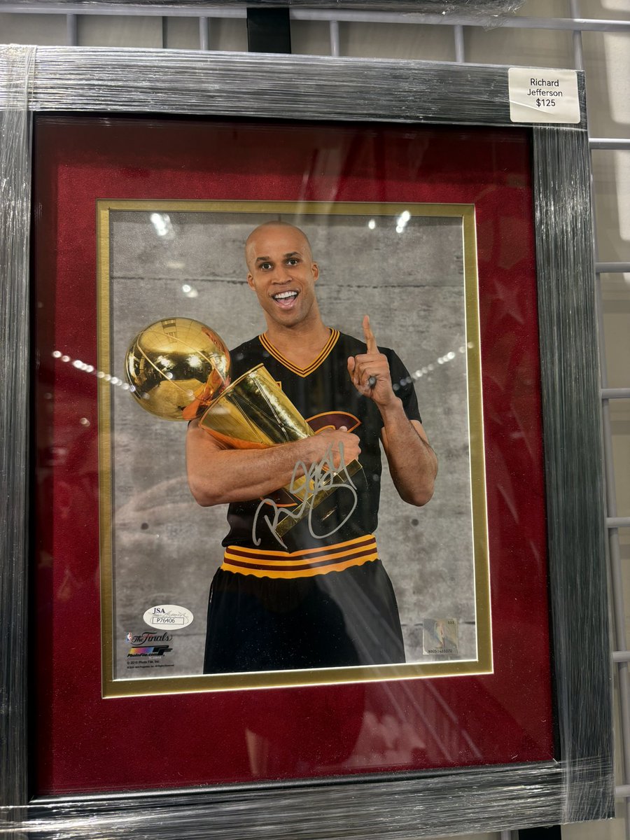 NickBlys83's tweet photo. @Rjeff24… $125?! That seems low! Disrespectful!! https://t.co/IogqsTtqHb