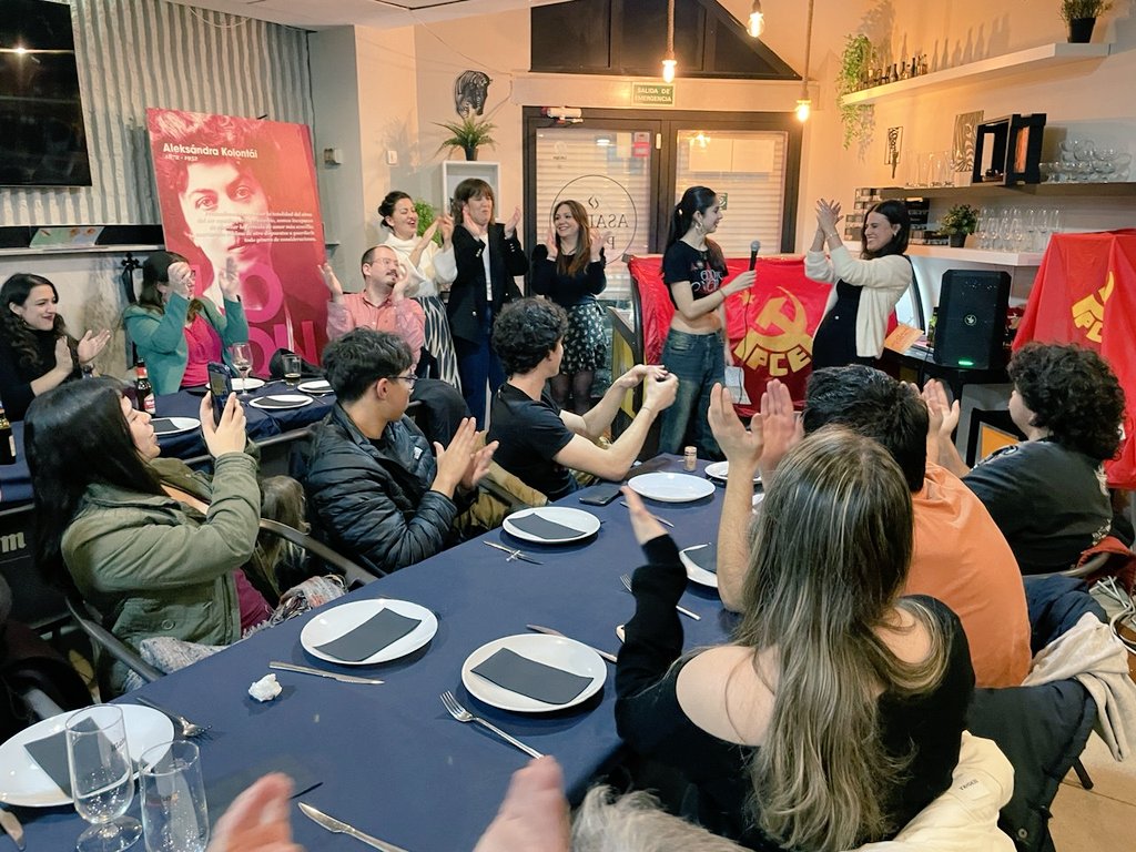 Yasmin🔻 tweet media