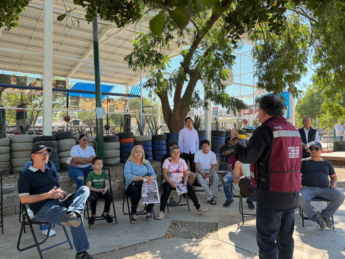 El día de hoy, con las y los vecinos de las colonias Ferrocarrilera y Adolfo Ruiz Cortines,  en #Culiacán, realizamos la asamblea para constituir el comité de la sección 1171.

Felicitamos a los jóvenes José Alfredo Jiménez Payán y Ana Ximena Jiménez, quienes ejercerán, por