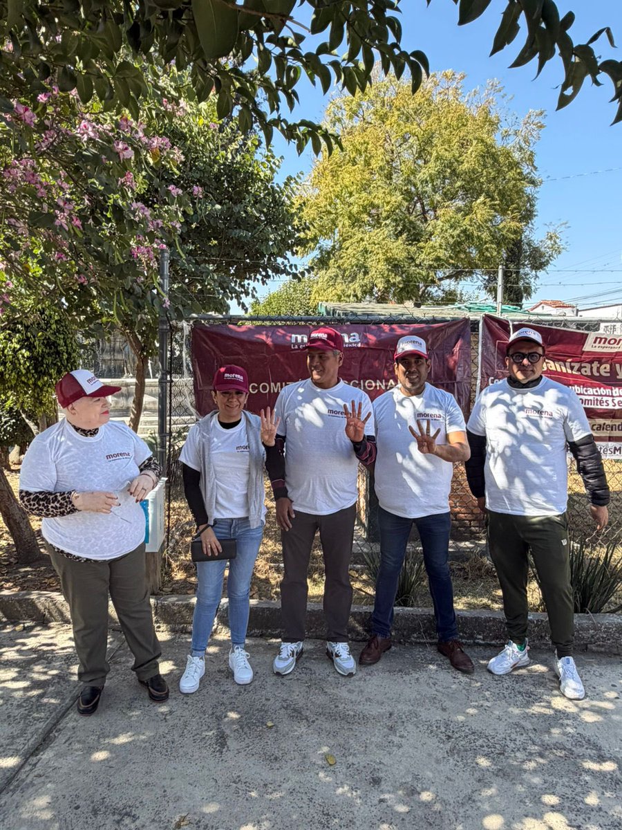 Carlos_Gom_Tep's tweet photo. Hoy participé en la elección del comité seccional de #Morena y fui electo Presidente de la seccional 1302. Asumo esta responsabilidad con compromiso para seguir fortaleciendo la transformación en @PartidoMorenaMx seguimos firmes, unidos y del lado de la gente en Puebla. https://t.co/QwxLIr9Wim