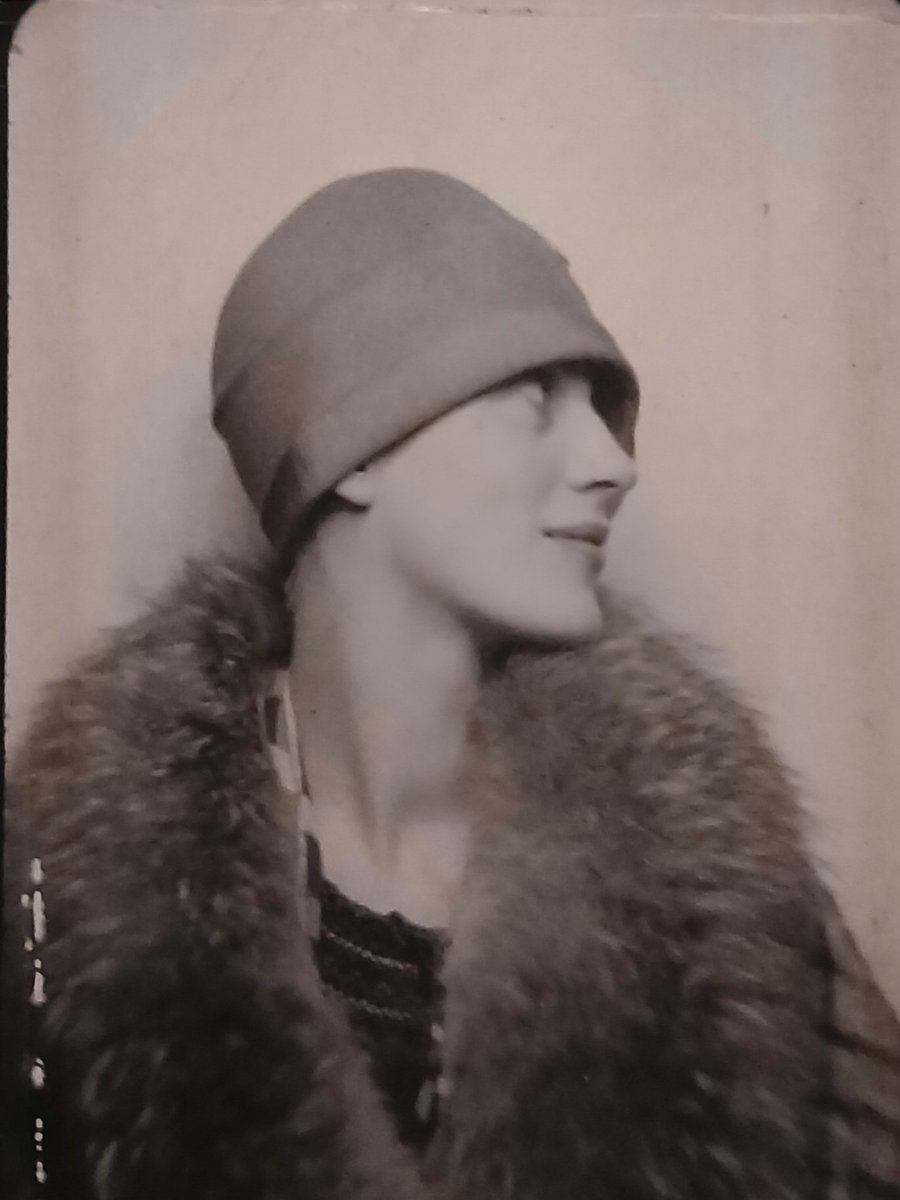 EmmaRChesworth's tweet photo. The Lee Miller exhibition at Tate Britain is so, so good. What a woman! https://t.co/oxAVmzJaLQ