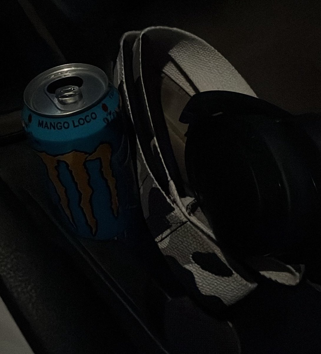 rustcome's tweet image. Indestructible, determination that is incorruptible!