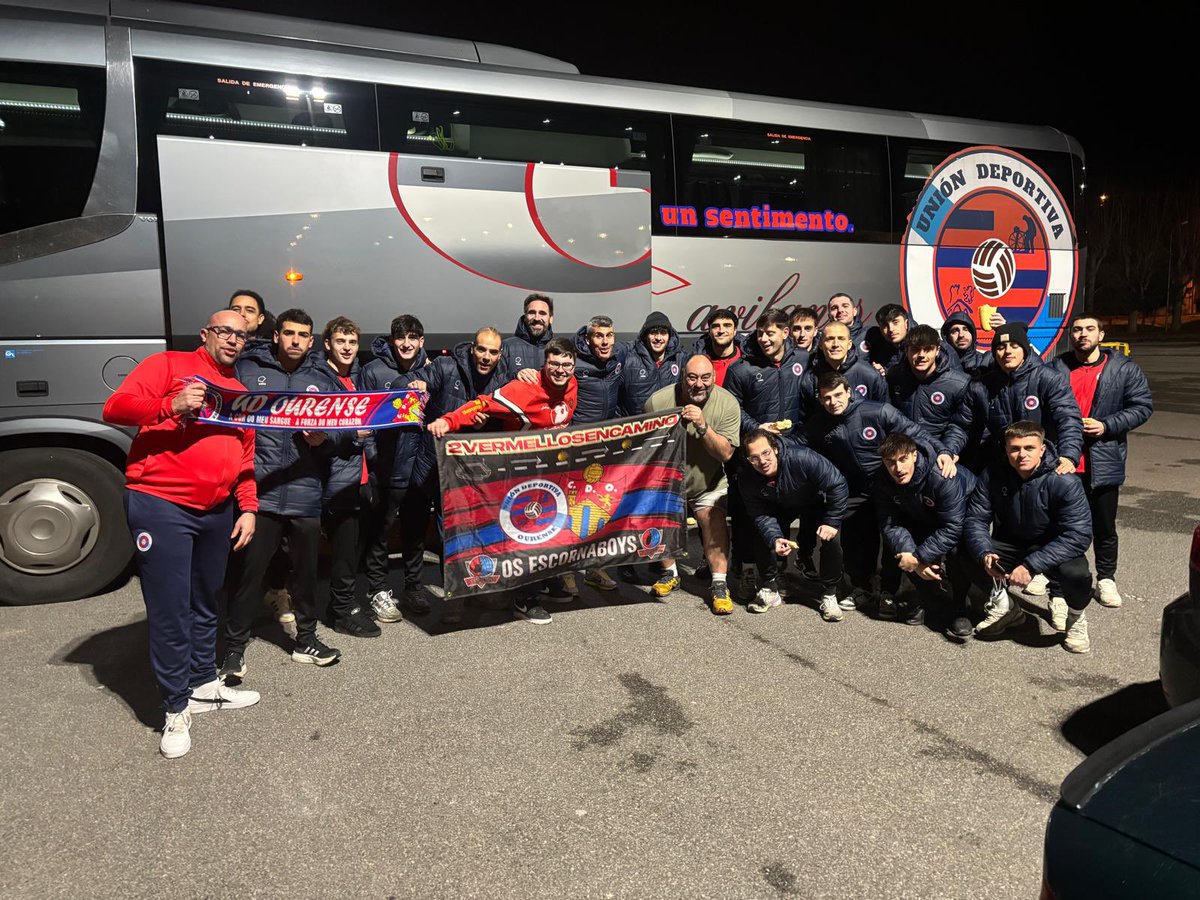 ☃️ 𝑉𝑒𝑛𝑖, 𝑝𝑎𝑙𝑎 𝑓𝑜𝑑𝑖, 𝑣𝑖𝑐𝑖

Percorrerse a viaxe Ourense-Ávila, esperar na porta do estadio para retirar neve e volta a casa con tres puntos.

Non foi mal a excursión para estes dous vermellos 🤪🥶