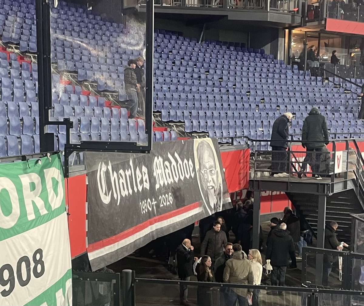 Hadden jou graag die 3 punten gegund in een gekke Feyenoord week…ik ga jou positiviteit missen zo rondom de Kuip waar we wel eens een praatje maakte…het mocht niet zo zijn en misschien hoort deze uitslag ook bij jou plotselinge ontererechte overlijden