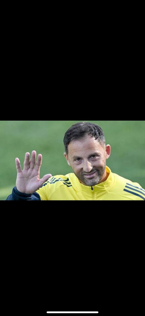 Büyük hoca…2.yarı 3 lü savunmaya dönüp maçı aldı…bu sezon rize-beşiktaş-alanya kafadan 9 puan yazdırdı hocam benim….prime döneme giriyoruz