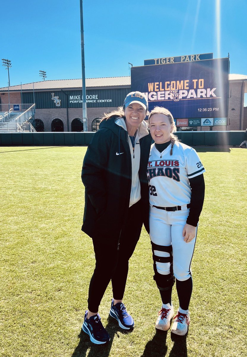 Lainey Lessman tweet media