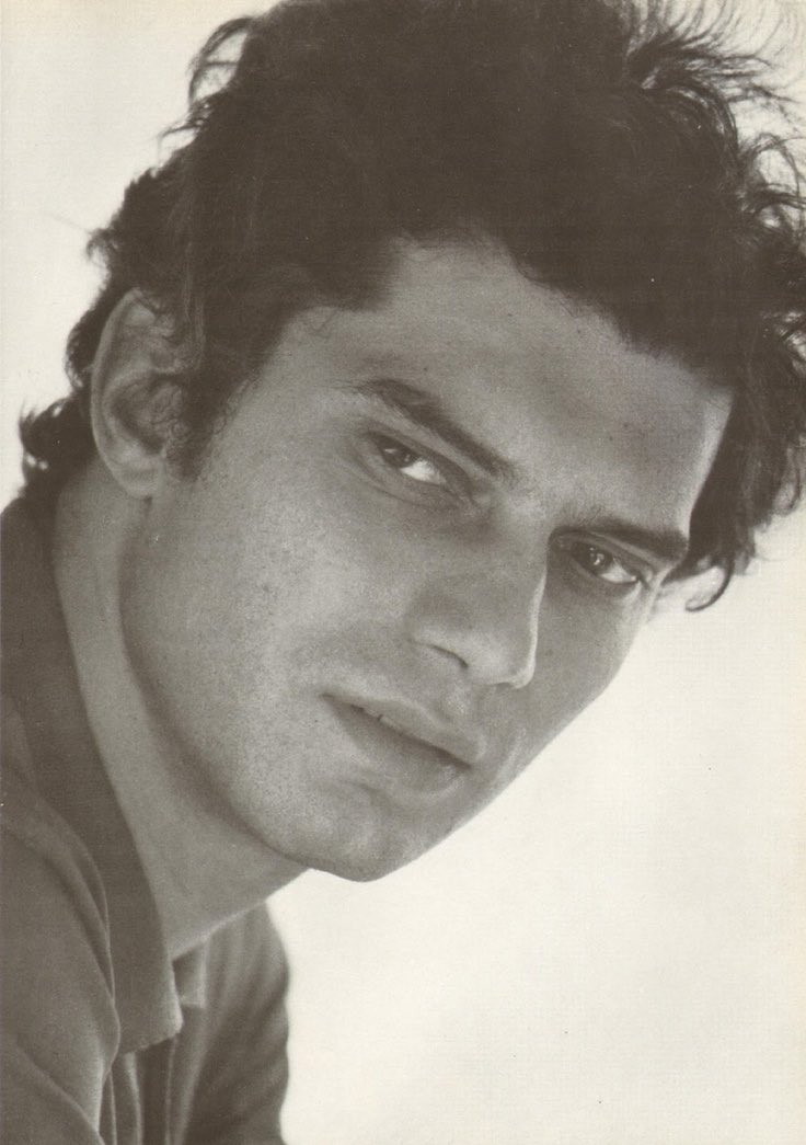 Oh ma Tenco da giovane, POSSO DIRE? Posso dire… #CTCF #OrnellaSenzaFine