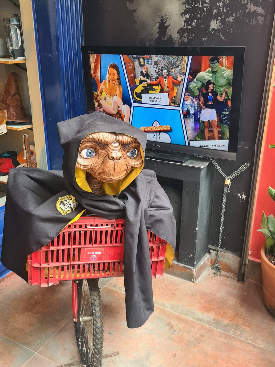 Conhecendo a Le Burguer Hamburgueria. Qyem curte universo geek vai pirar com a decoração do local e a comida. Localizado na Rua Augusta, 2554.

#Geek #leburguer #Hamburg #ULTIMAHORA #dicas