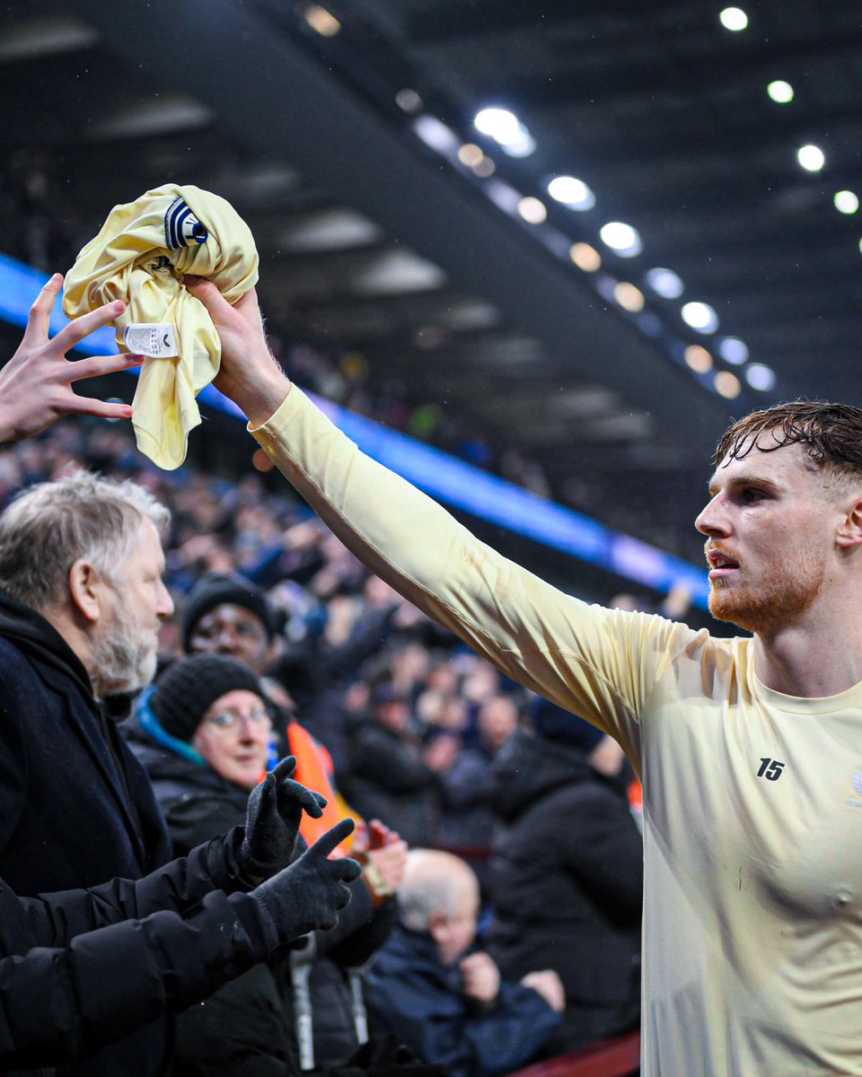 Solid from the lads this evening. A well deserved 3 points and clean sheet 🚫
Thank you for the support, Evertonians enjoy the rest of your weekend! 💪🏼💙