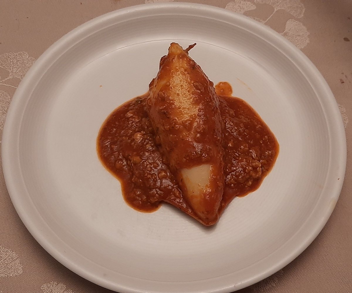VittorioMerlo's tweet photo. Calamari ripieni in umido https://t.co/LCYrfLA7NY