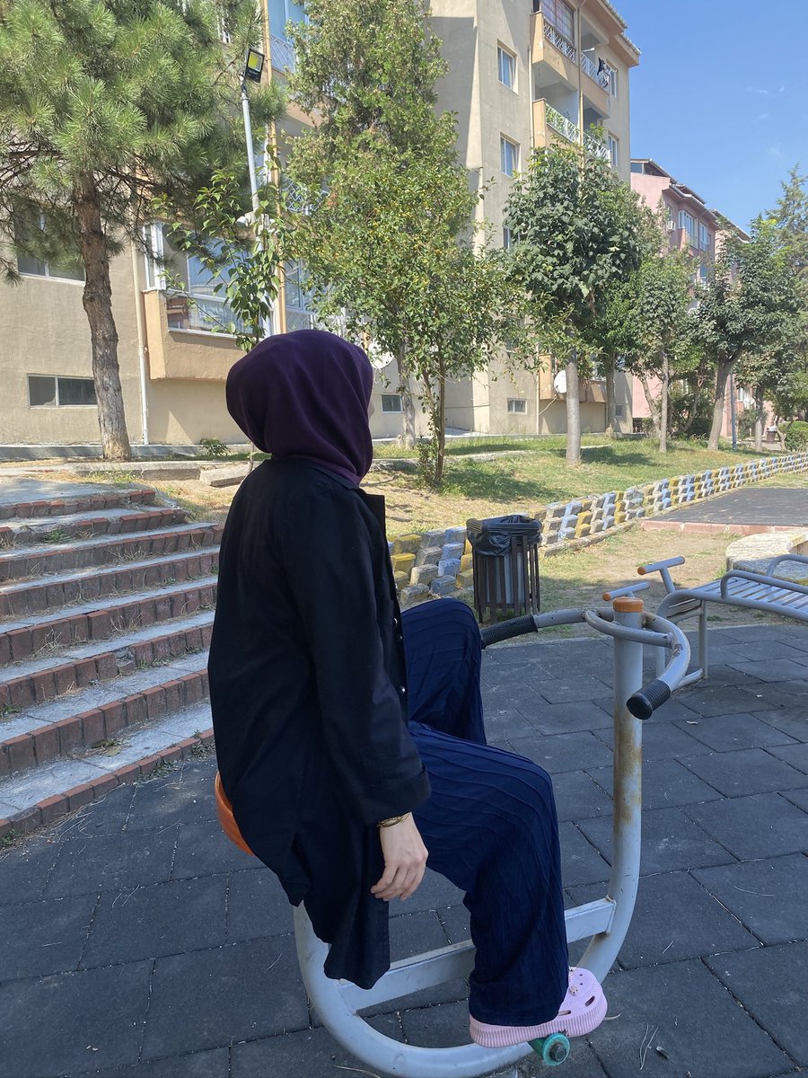 türbanlı eşim tweet media