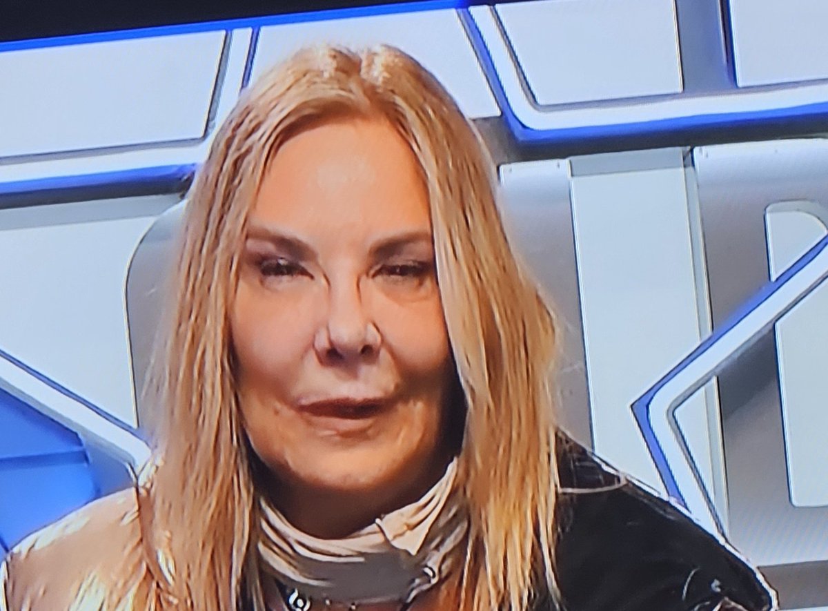Sr_Peter_'s tweet photo. La 1° Expulsada tiene que ser la bicho, La Borrega que se quede dentro otra semana y llore otro poco..  #GHDúoCuentas2 https://t.co/MHxBvgprBm