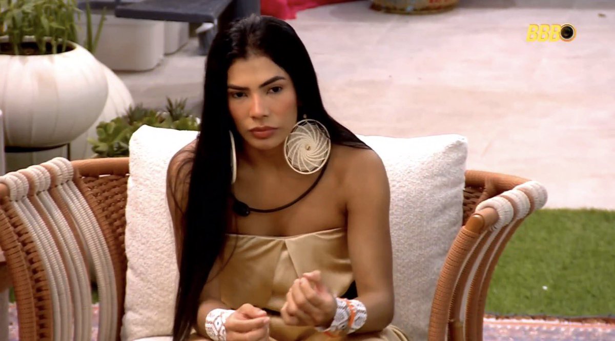 MarcieleAlb's tweet image. Marciele é fiel aos seus aliados, mas não abre mão da sua integridade. Seu descontentamento com Ana Paula foi conversado diretamente com ela, antes de Marciele se abrir para qualquer outra pessoa. Ela é leal ao que observa, aos seus sentimentos e, acima de tudo, à sua própria…