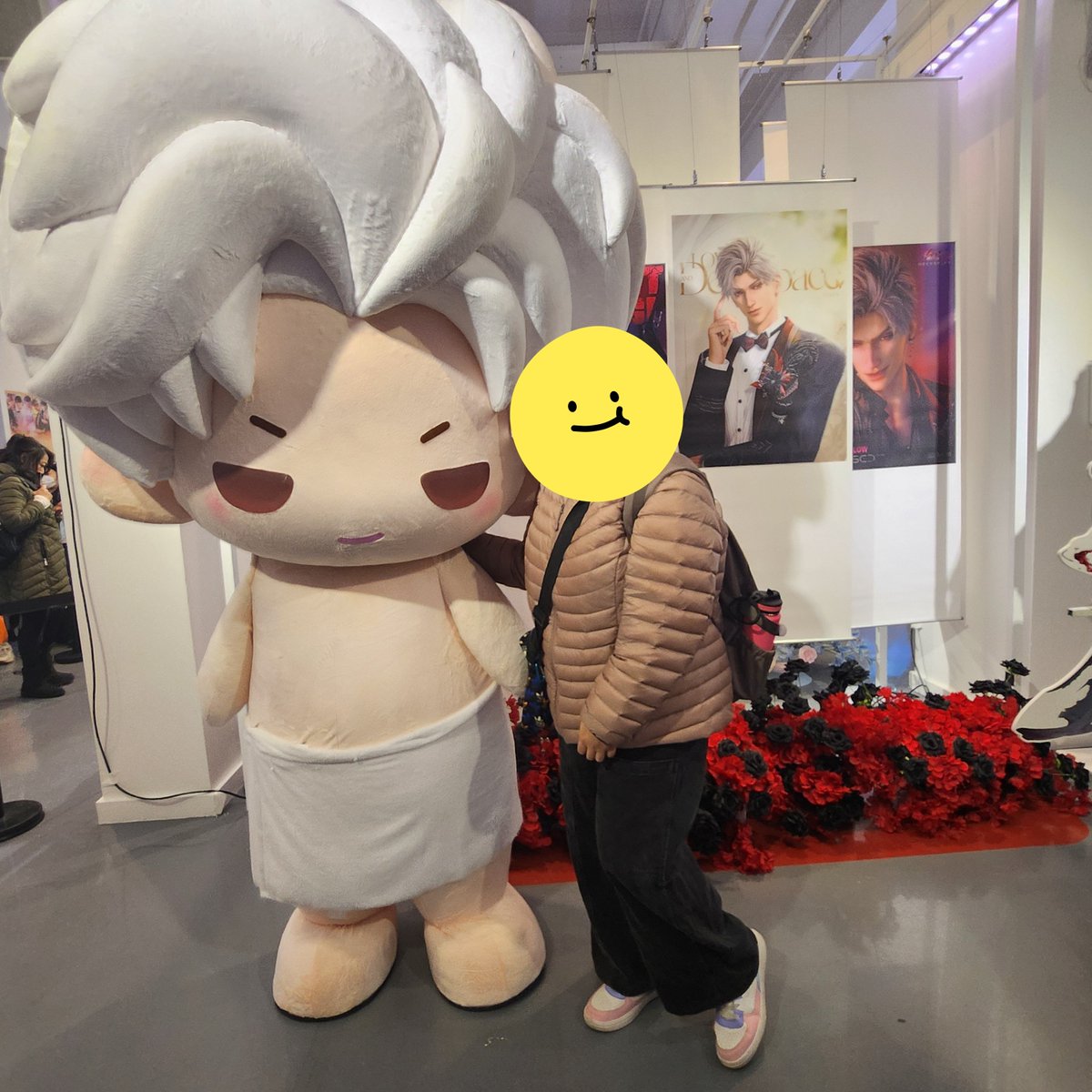 nunupaws__'s tweet photo. SYLUS IN A TOWELLLL #withhimindeepspace https://t.co/50AbVZfVMd