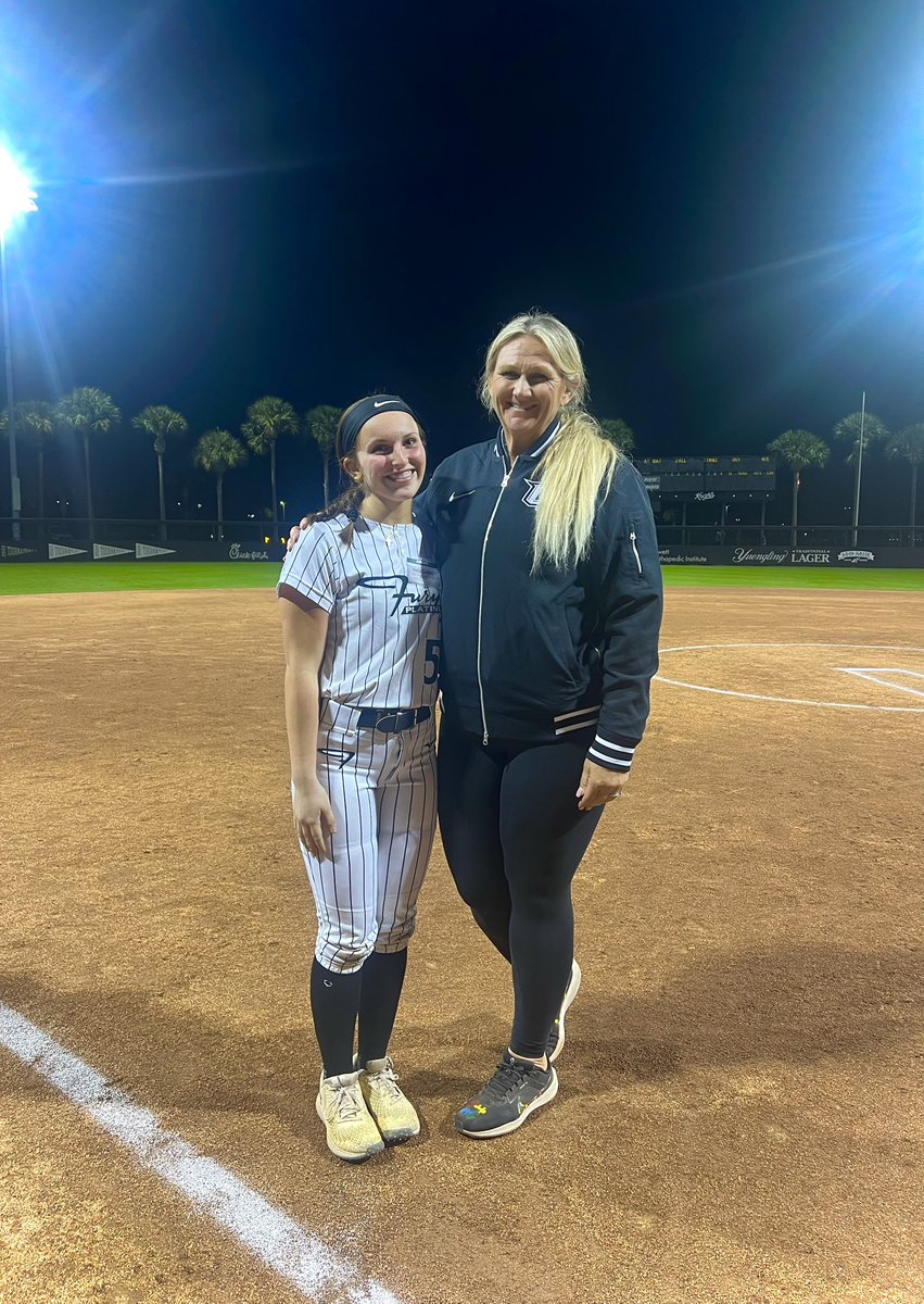 𝐀𝐧𝐧𝐚 𝐂𝐚𝐬𝐭𝐢𝐥𝐥𝐨, 𝟐𝟎𝟐𝟗 tweet media