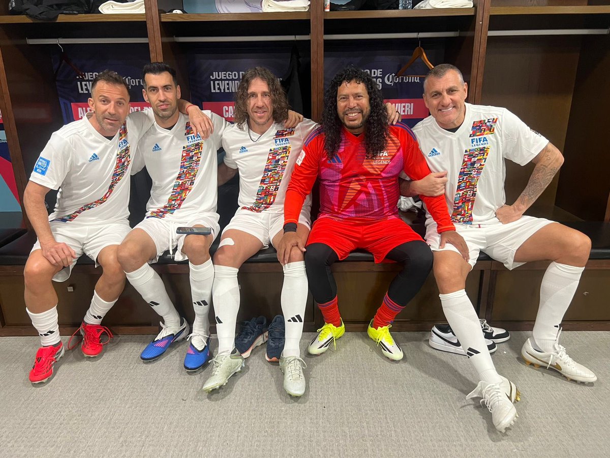 higuitarene's tweet image. Un honor hacer parte de este grupo ,  agradecido siempre @FIFAcom