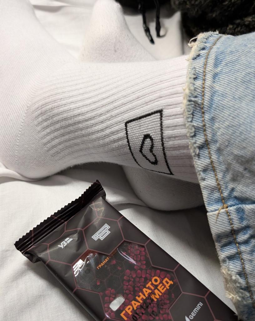 навіжена.. tweet media