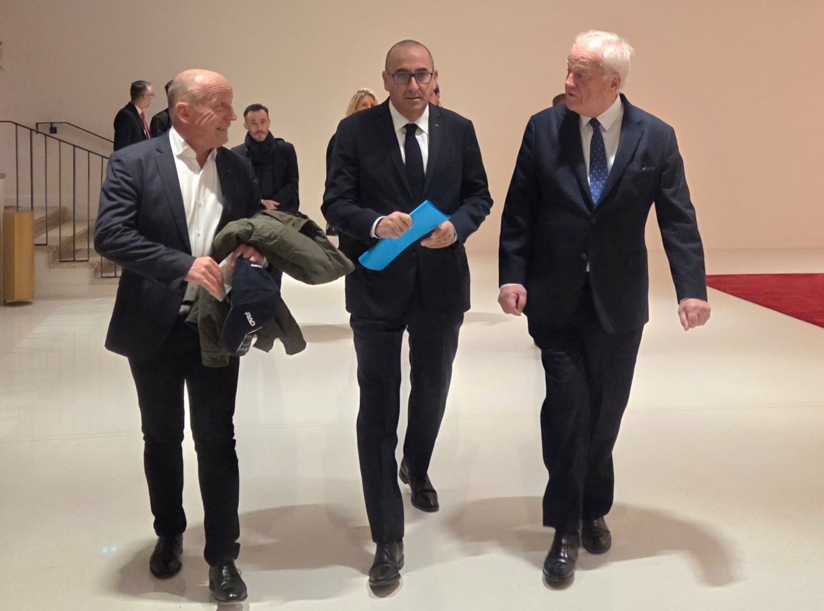 Katia Burrier tweet media