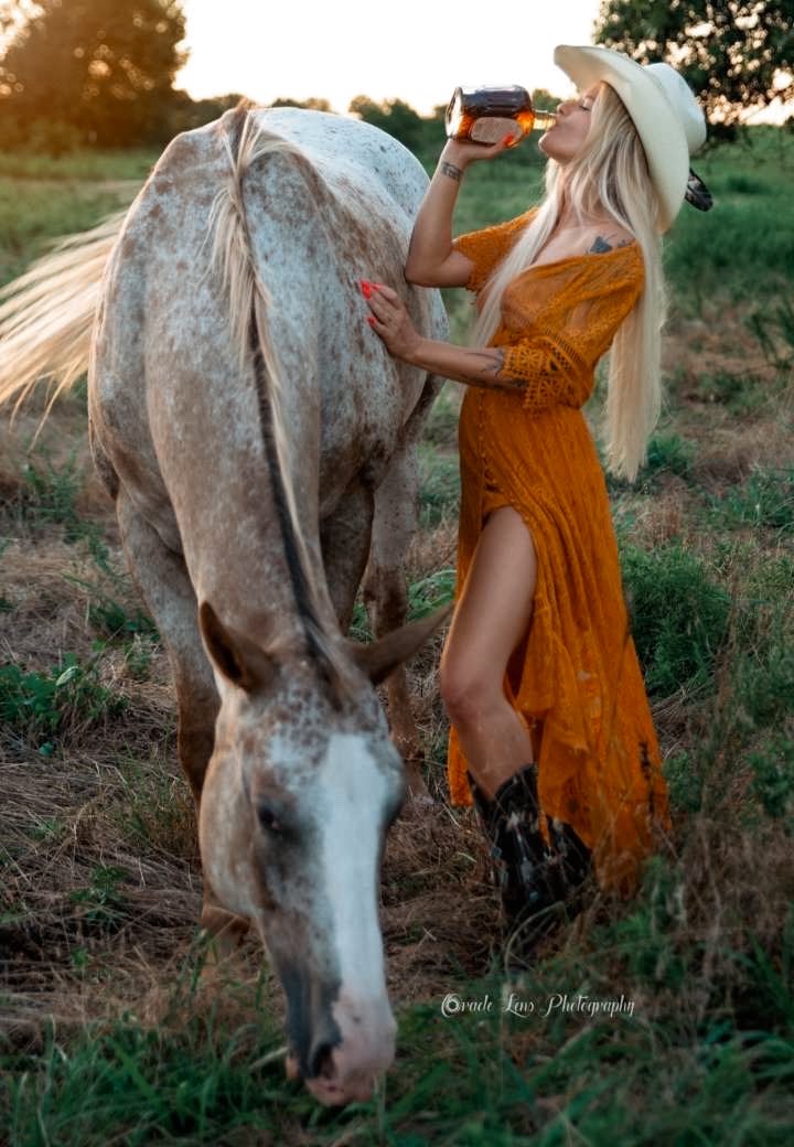 Lacy 🌵⚡️ tweet media