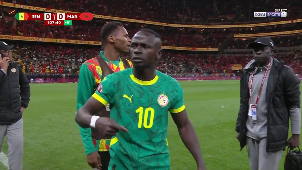 SADIO MANÉ RAPPELLE SES COEQUIPIERS !!!