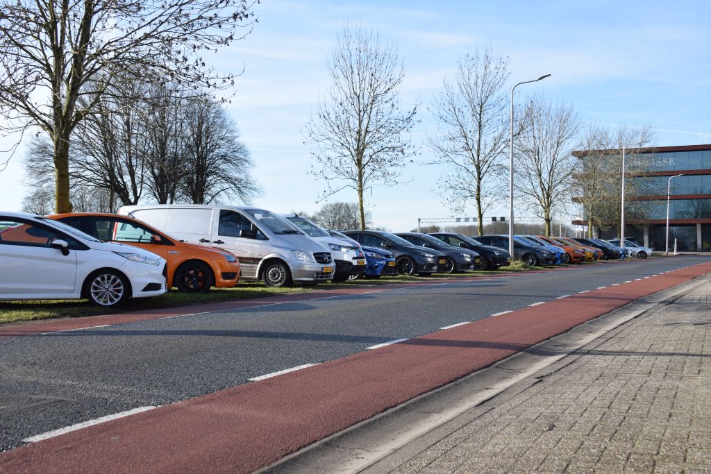 Focusmaniacom's tweet photo. Gisteren een mini-meet bij Lammertink autobedrijf.

Niet groots, maar wel de moeite waard naar deze mooie plaatjes te mogen kijken, nu op:   

https://t.co/DYgHB2fqFw https://t.co/9JSa2KZxeb