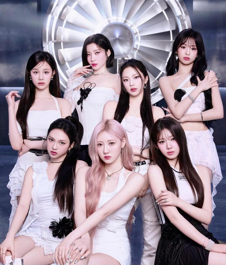 [NAVER] LS Securities report

BABYMONSTER new album and tour is planned for Q2 2026 (april - june)

"#BABYMONSTER will release a new album and go on a comeback tour in the second quarter, which will ease the base burden in the second half."

▶️n.news.naver.com/article/018/00…