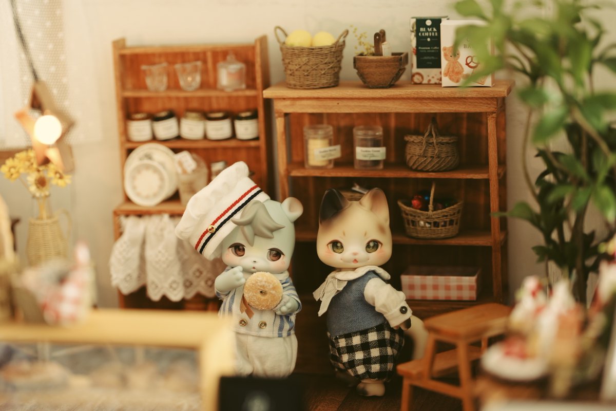 frogsong__'s tweet image. つまみ食い中、いいえ味見役です𓌉◯𓇋

････････････････････
#kumukuku 
#ドールハウス