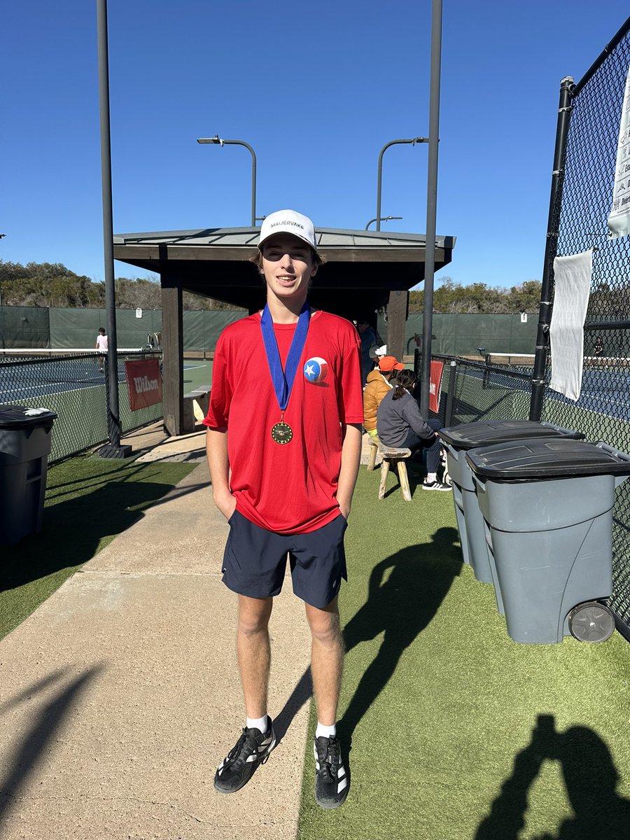 Brian Notis tweet media