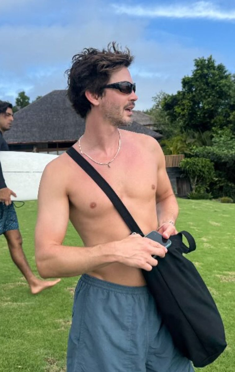 TheCinesthetic's tweet image. Happy Birthday, Logan Lerman!