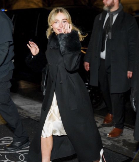 ldrmuse's tweet image. WOKE UP ON THE DJOBRINA SIDE OF THE BED THIS MORNNNN