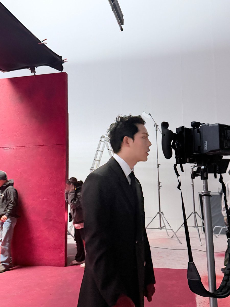 Jooheon on Instagram #주헌 #JOOHONEY 

🎵 JOOHONEY - Fear (1/5)