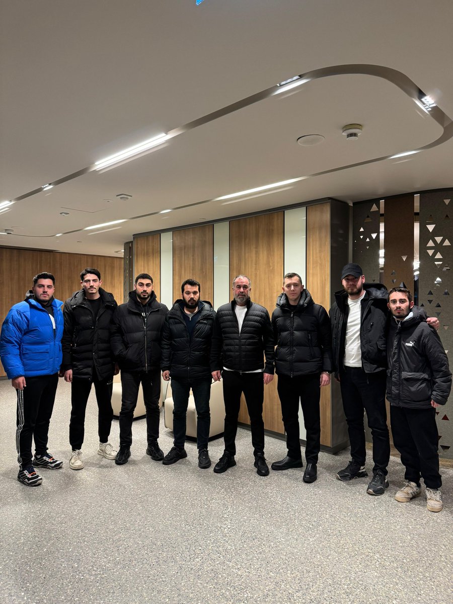 unigfborg's tweet photo. Grubumuzun bugünlere gelmesinde büyük emekleri olan, kendinden sonraki tüm jenerasyonlara hiçbir zaman desteğini esirgemeyen Berkin Celayir ağabeyimizin Beren adında kızı dünyaya gelmiştir. 

Berkin ağabeyimize ve Seçil yengemize hayırlı olmasını diliyor, Beren Bebek’e hayırlı, sağlıklı ve mutlu bir ömür diliyoruz.

Hoşgeldin Beren Bebek. #UNIGFB