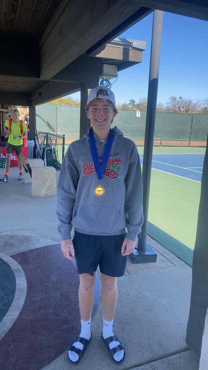 Brian Notis tweet media