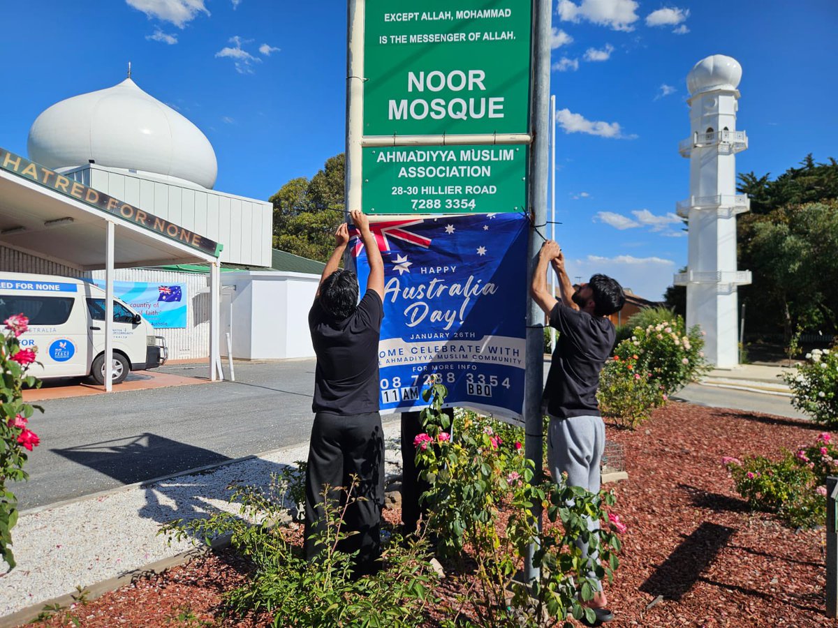 NoorMosque's tweet photo. Preparations underway for the Pre-Australia Day Celebrations at Noor Mosque on 25 January 2026.

📍30 Hillier Rd, Morphett Vale, 5162
🕰️ 11:00 AM Start 
🍔 12:00 PM Lunch

We look forward to seeing you on the day!
#Adelaide #AustraliaDay2026 #MorphettVale #SouthAustralia https://t.co/9yEbPbxOoS