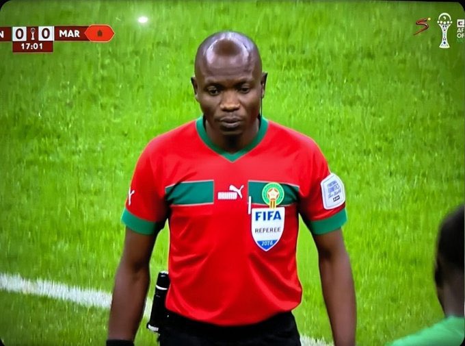 We see you 😹
 #AFCONFinal