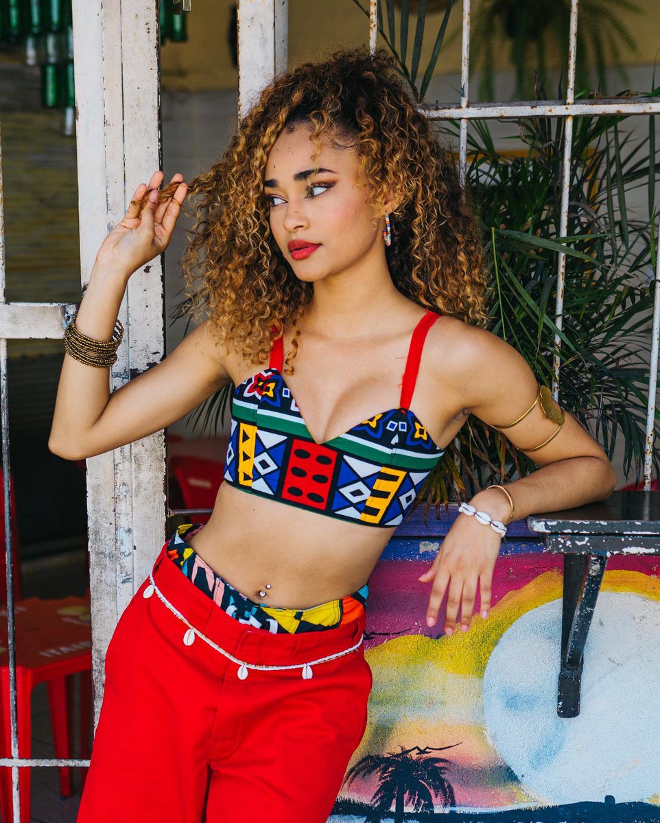 acervo deki tweet media