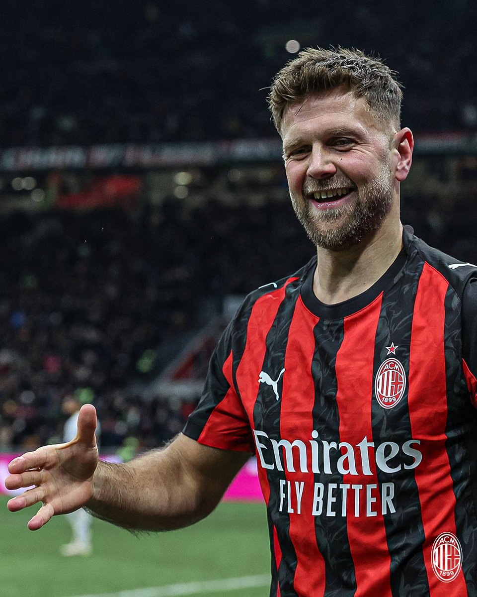 Hallo, I'm Niclas Füllkrug, nice to meet you 🤝